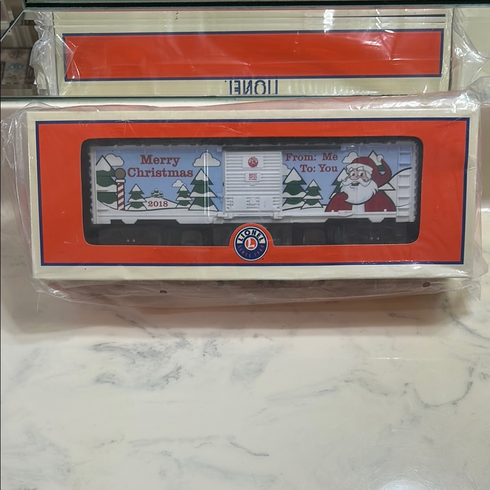 NWT Lionel 2018 Christmas Boxcar